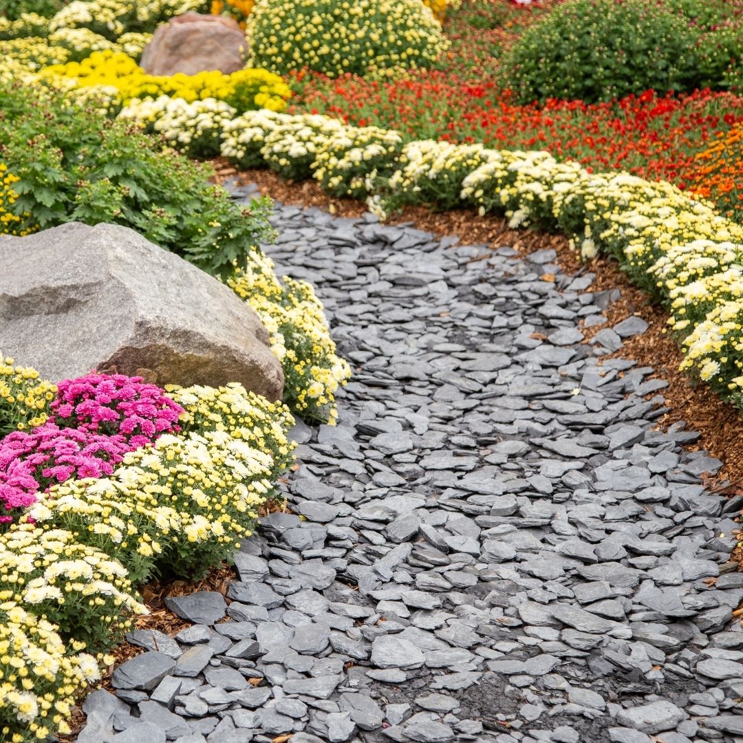 The gardeners guide to decorative stone